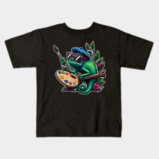 Artistic Camouflage: The Chameleon Sketch Artis Kids T-Shirt